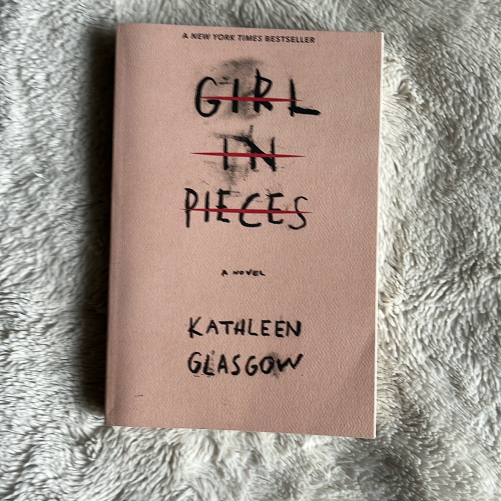 📚3/$15📚 Girl in Pieces by Kathleen Glasgow